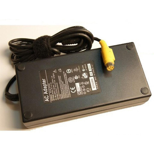 Deze 180W adapter van Toshiba is een essentieel ...