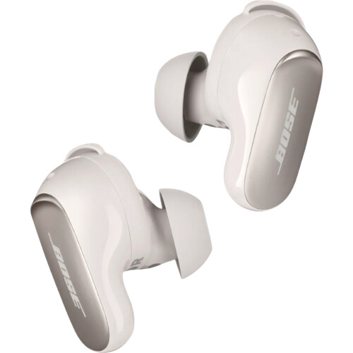 Mit den Bose QuietComfort Ultra Earbuds Weiß ...