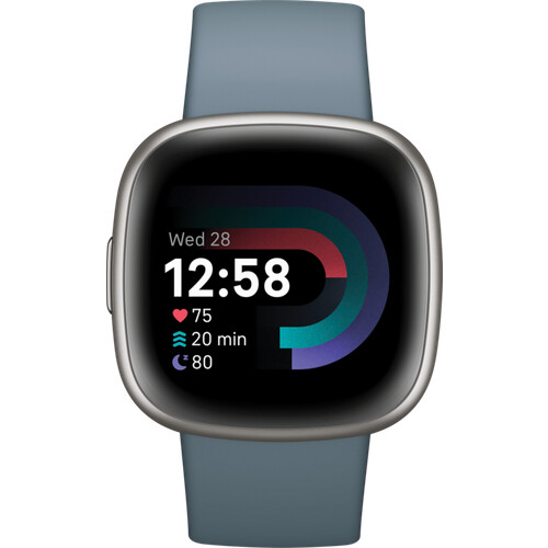 Die Fitbit Versa 4 Silber/Blau hilft dir, deine ...