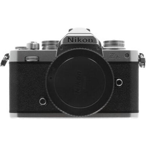 Nikon Z fc mit Objektiv Z DX 16-50mm 1:3.5-6.3 VR ...