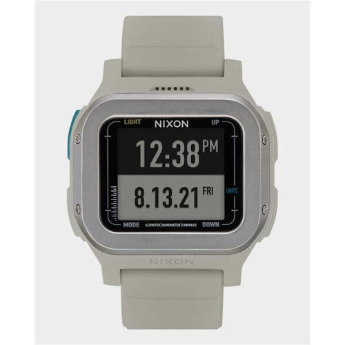 Ontdek de Nixon Regulus Expedition, een digitaal ...