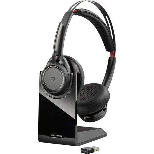 The Plantronics b825m Voyager Focus UC ...