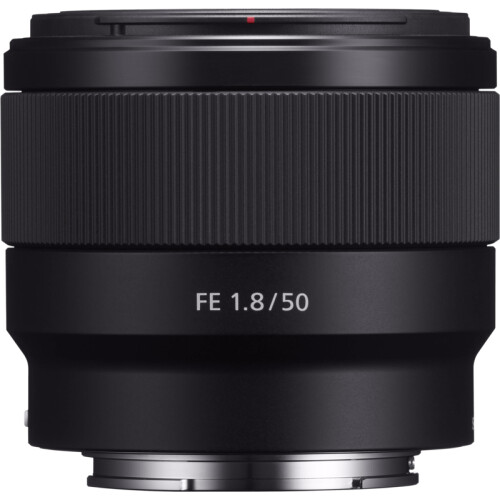  De Sony FE 50mm f/1.8 is een primelens voor ...