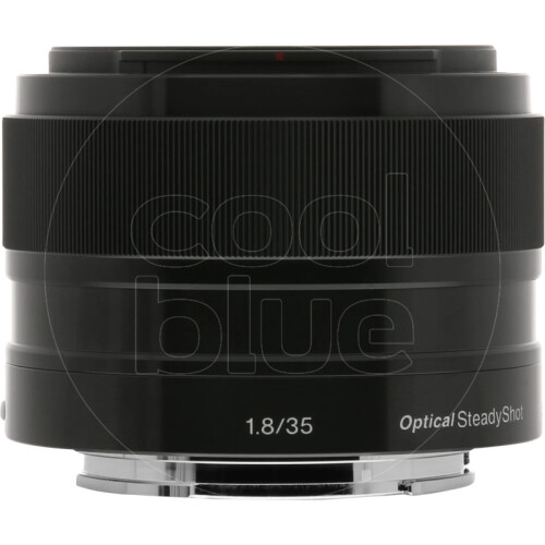 De Sony SEL 35mm f/1.8 is een compacte lens voor ...