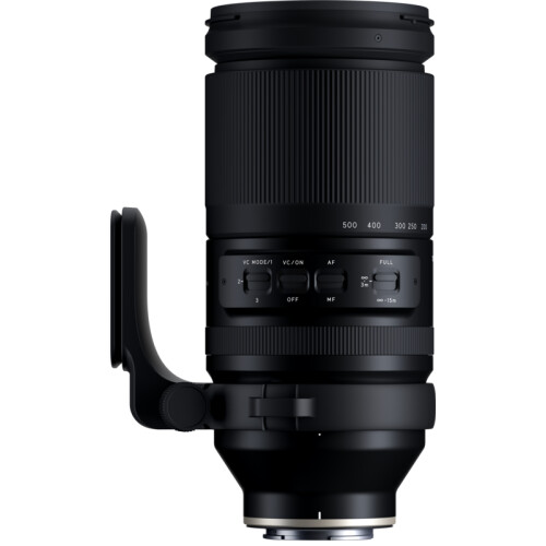 Le Tamron 150-500 mm f/5-6.7 Di III VC VXD est un ...