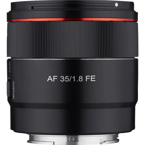 De Samyang 35mm f/1.8 AF Sony FE is een ...